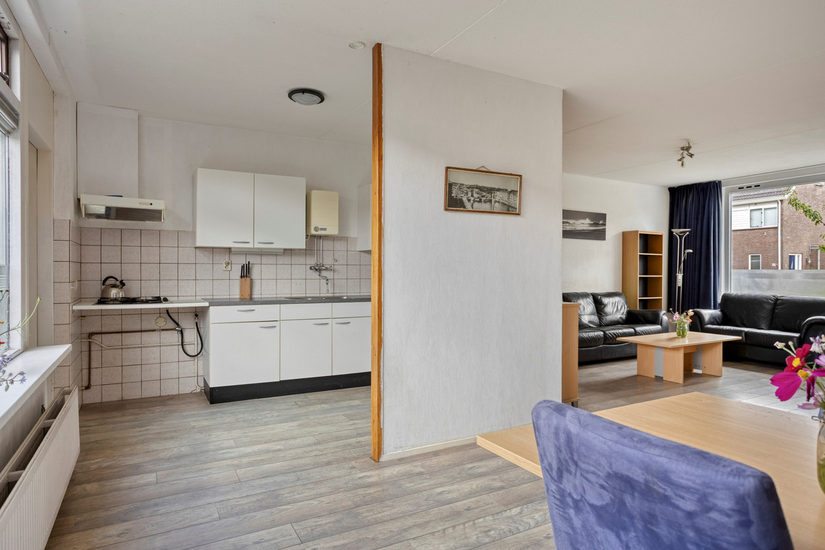 Hoekwoning te koop: Roofvogelstraat 75, Heinkenszand