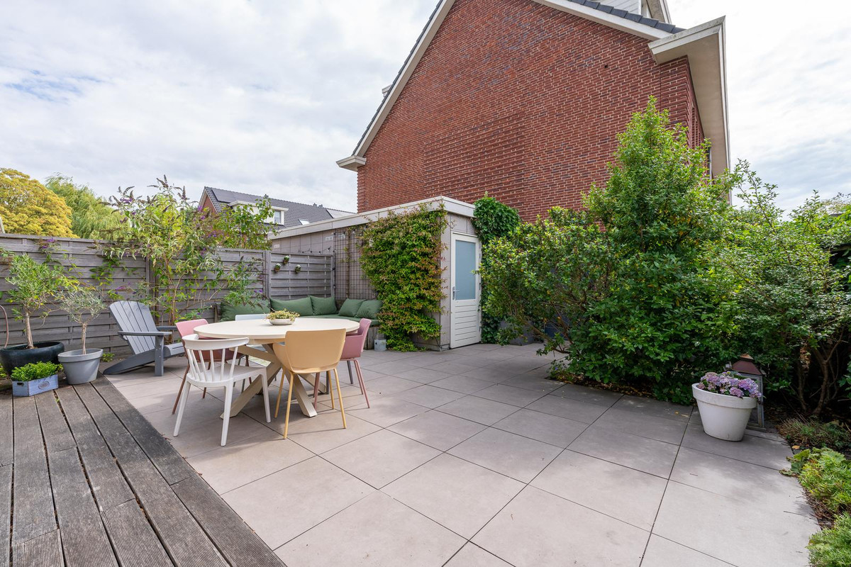 Hoekwoning te koop: Runmoolen 177, Amstelveen