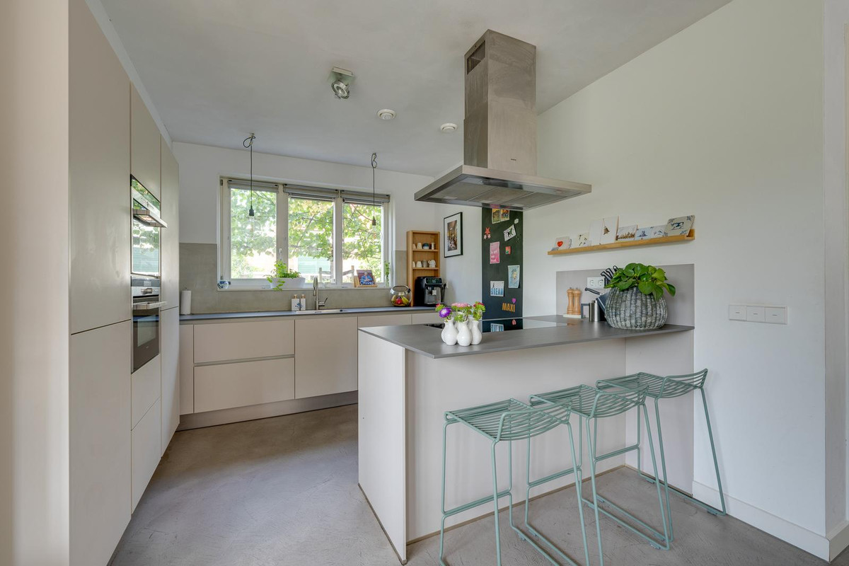 Hoekwoning te koop: Runmoolen 177, Amstelveen