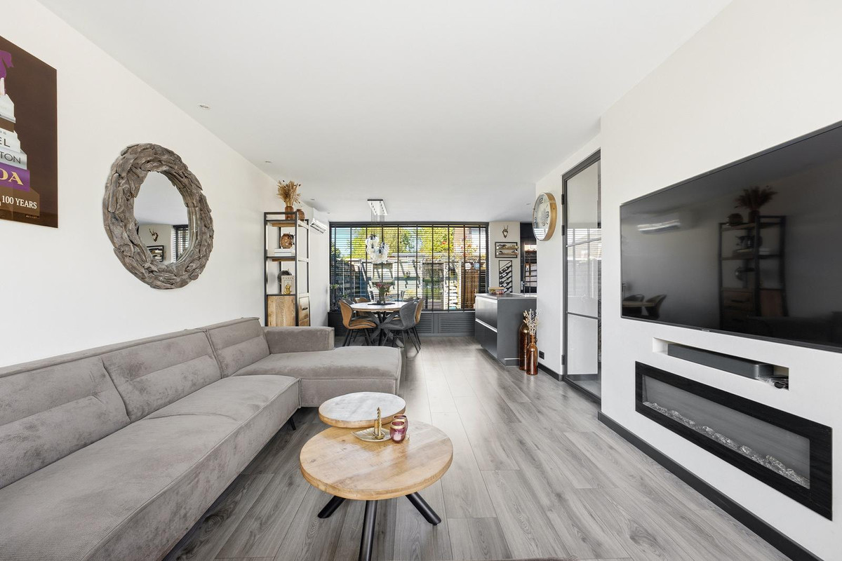 Tussenwoning te koop: Vlassersstraat 19, Hendrik-Ido-Ambacht