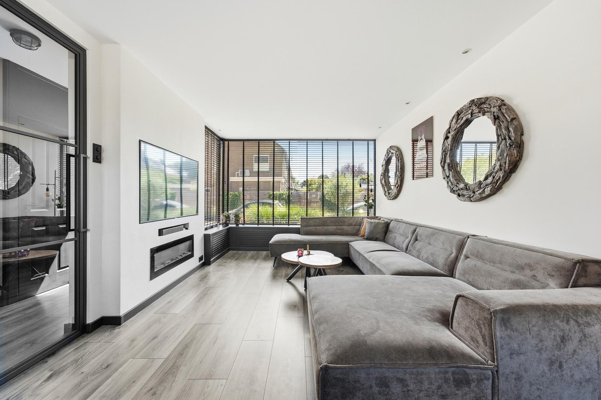 Tussenwoning te koop: Vlassersstraat 19, Hendrik-Ido-Ambacht