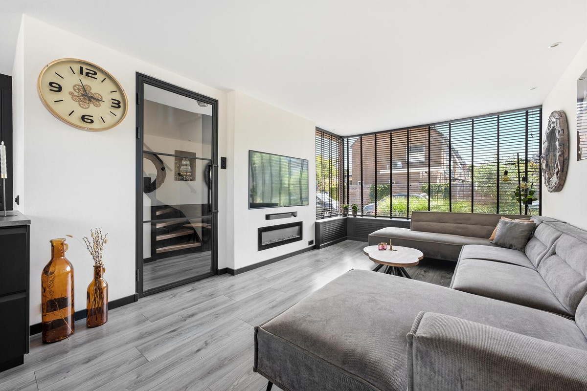 Tussenwoning te koop: Vlassersstraat 19, Hendrik-Ido-Ambacht