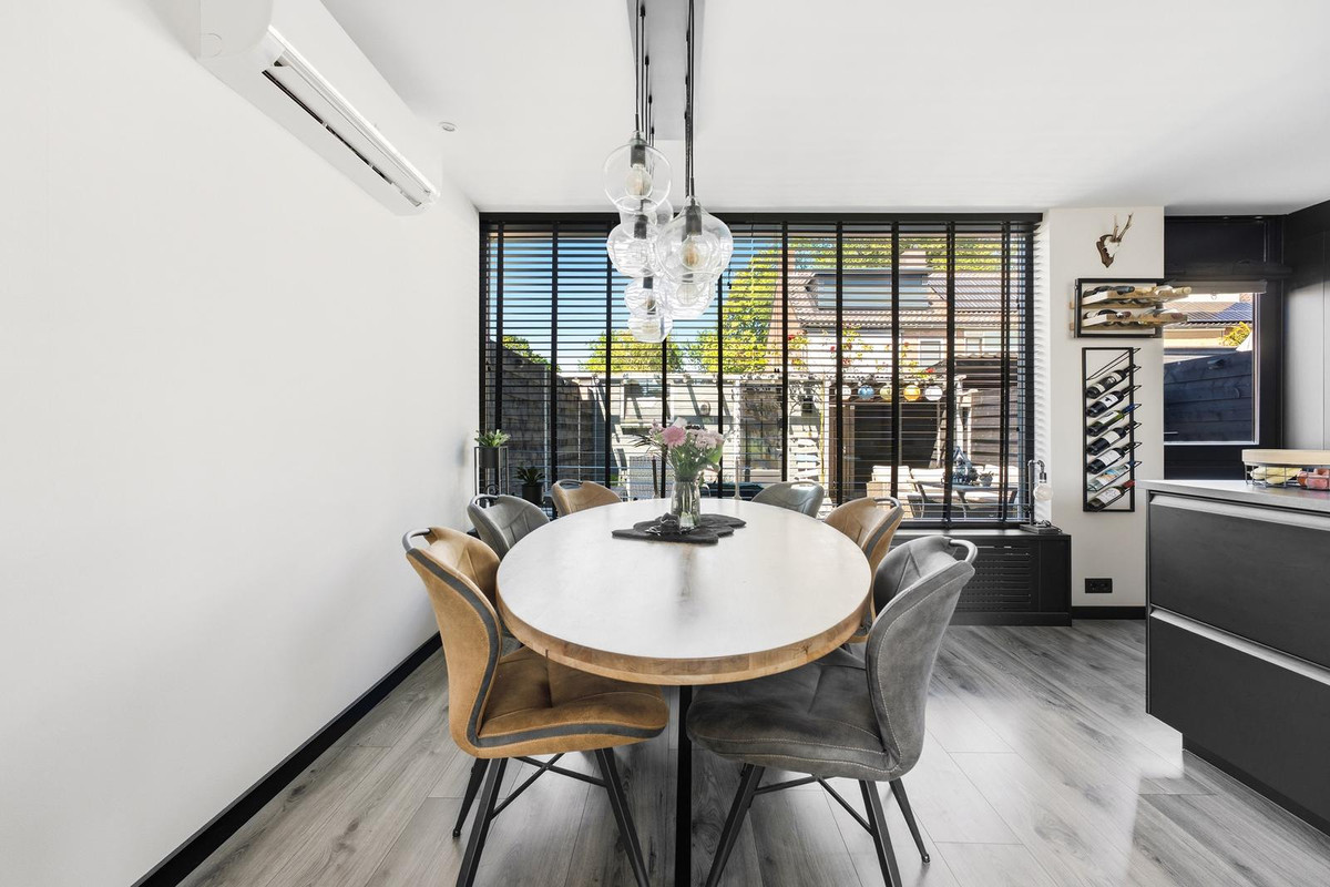 Tussenwoning te koop: Vlassersstraat 19, Hendrik-Ido-Ambacht