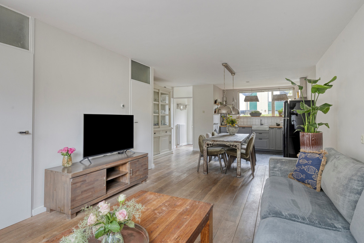 Hoekwoning te koop: Tirol 72, Utrecht