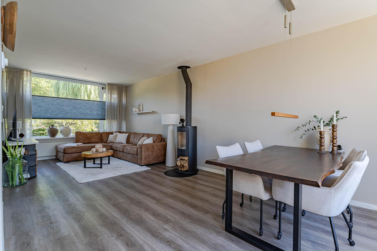 Tussenwoning te koop: Ferdinand Bolstraat 30, Hazerswoude-Dorp