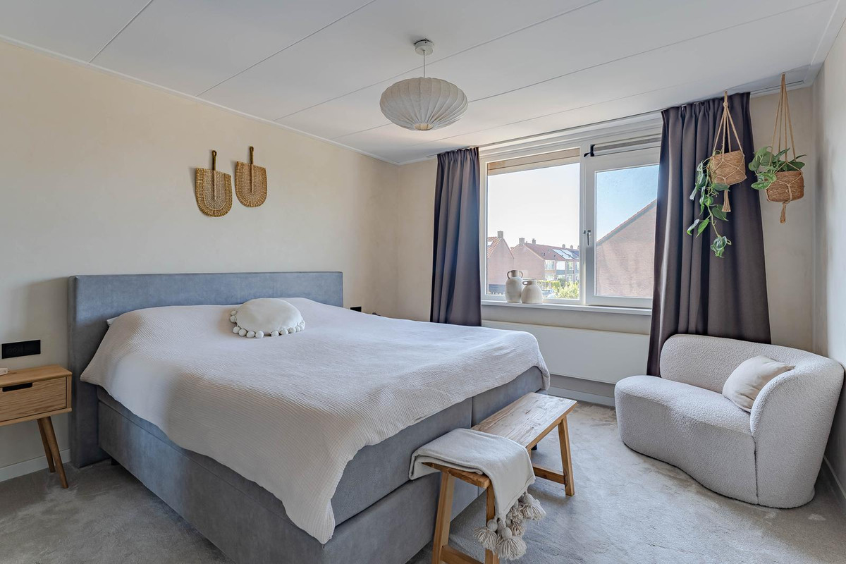 Tussenwoning te koop: Ferdinand Bolstraat 30, Hazerswoude-Dorp