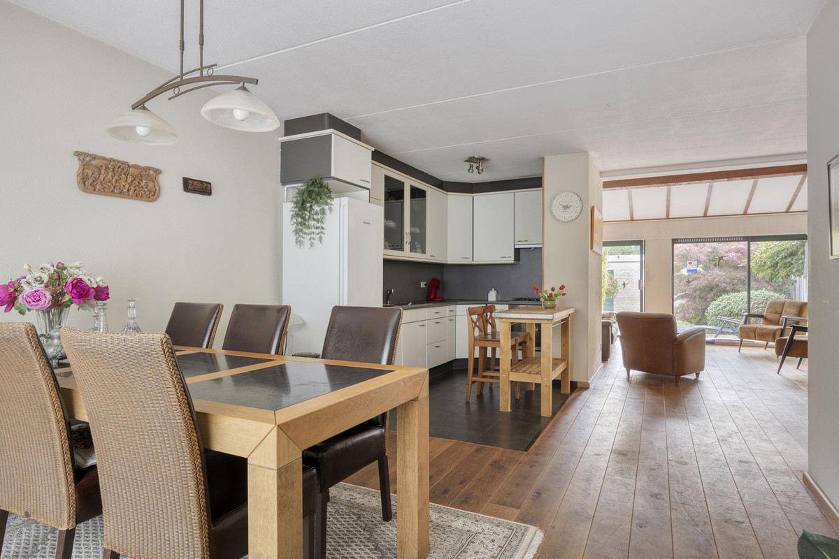 Tussenwoning te koop: Rode Schouw 78, Halsteren