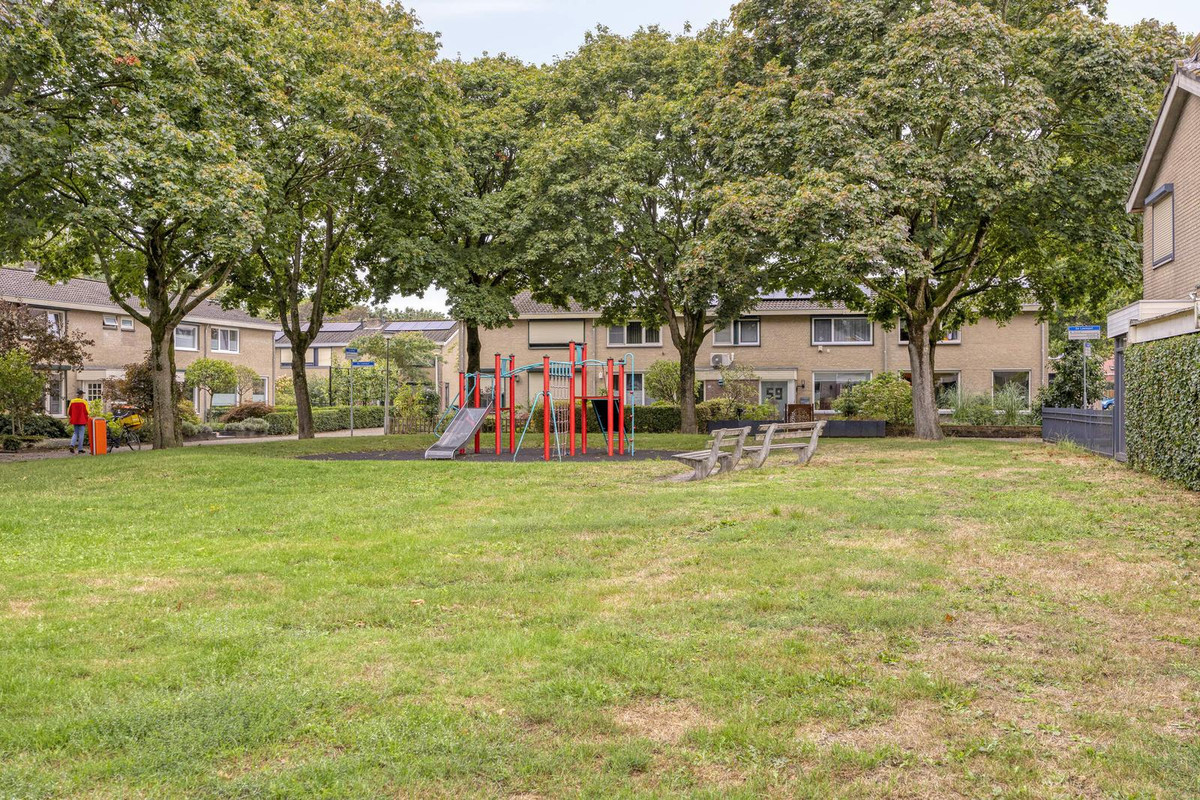 Tussenwoning te koop: Rode Schouw 78, Halsteren