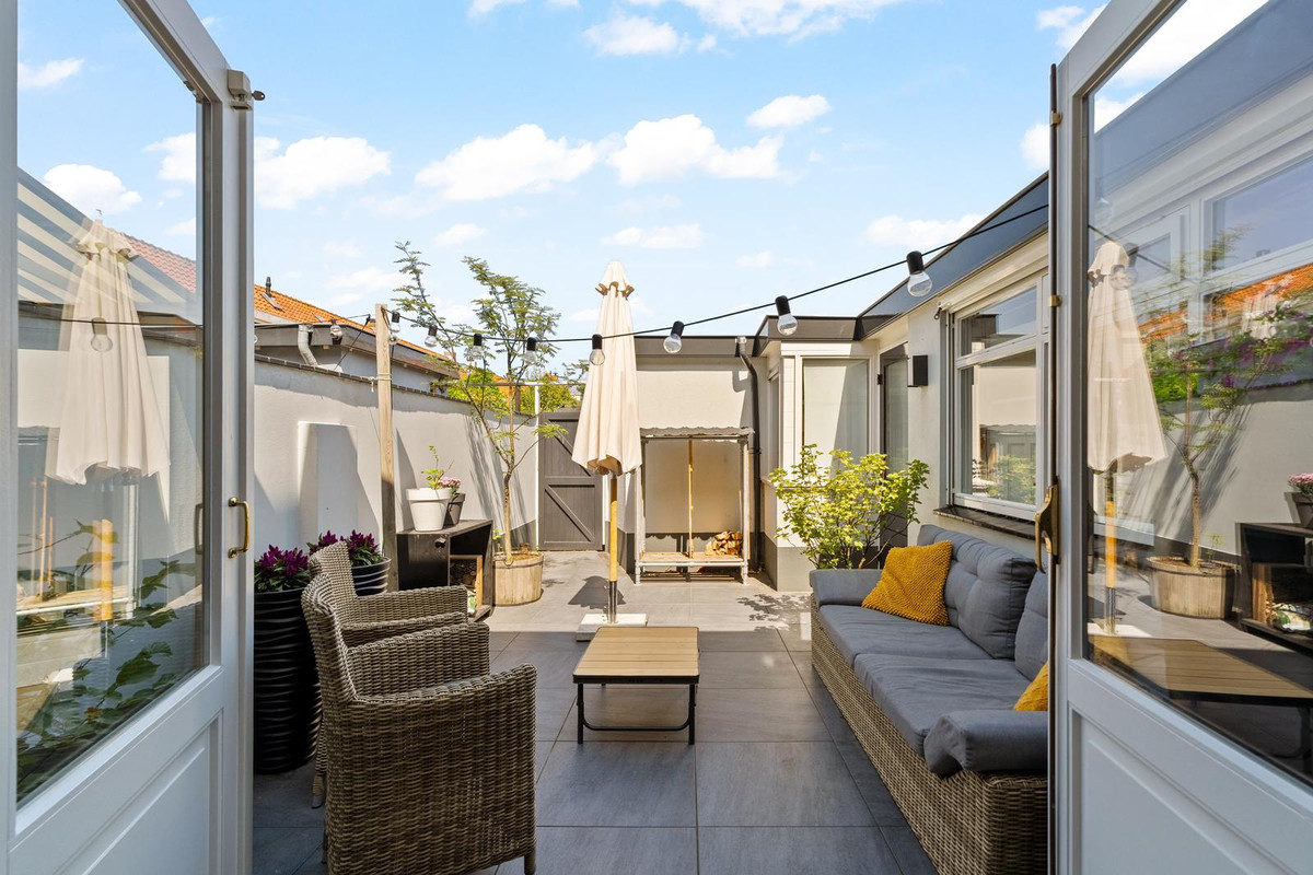 Tussenwoning te koop: Irisplein 6, Noordwijk