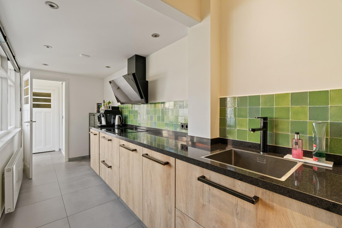 Tussenwoning te koop: Irisplein 6, Noordwijk