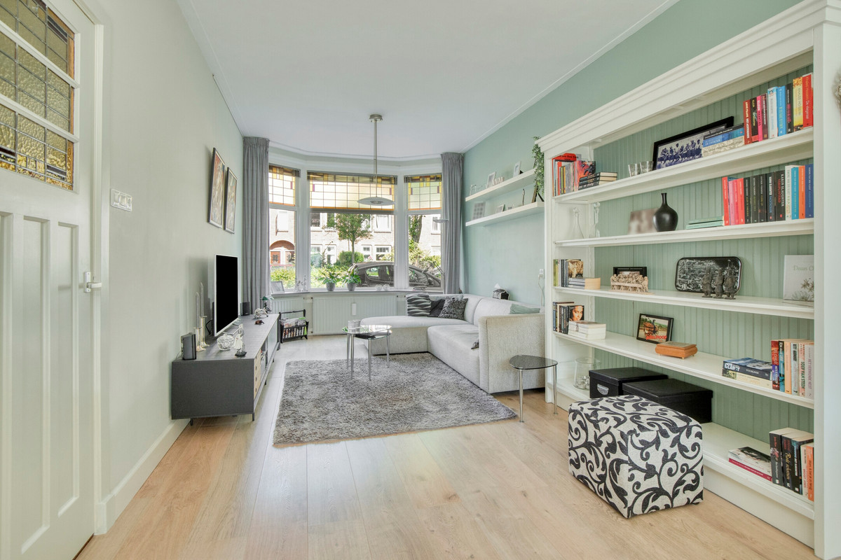 Tussenwoning te koop: Zeemanlaan 19, Leiden