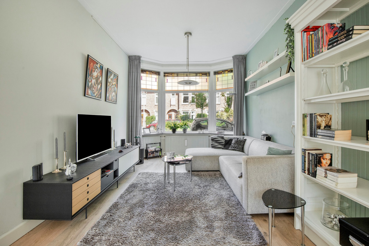 Tussenwoning te koop: Zeemanlaan 19, Leiden