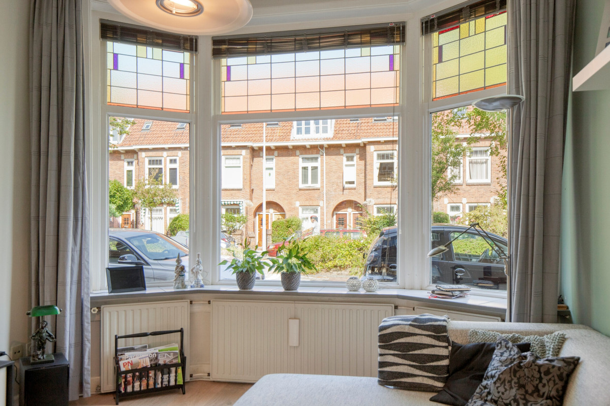 Tussenwoning te koop: Zeemanlaan 19, Leiden