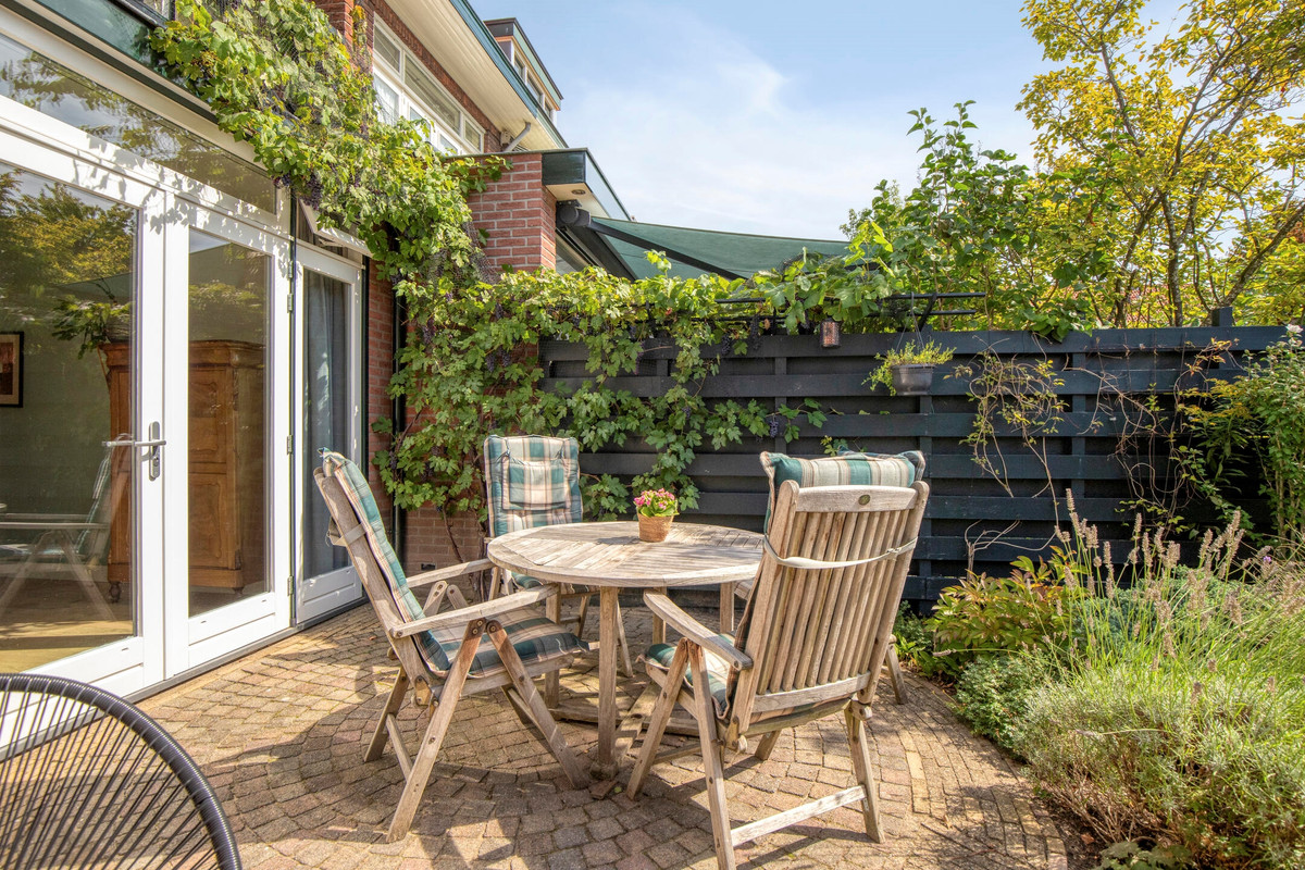 Tussenwoning te koop: Zeemanlaan 19, Leiden