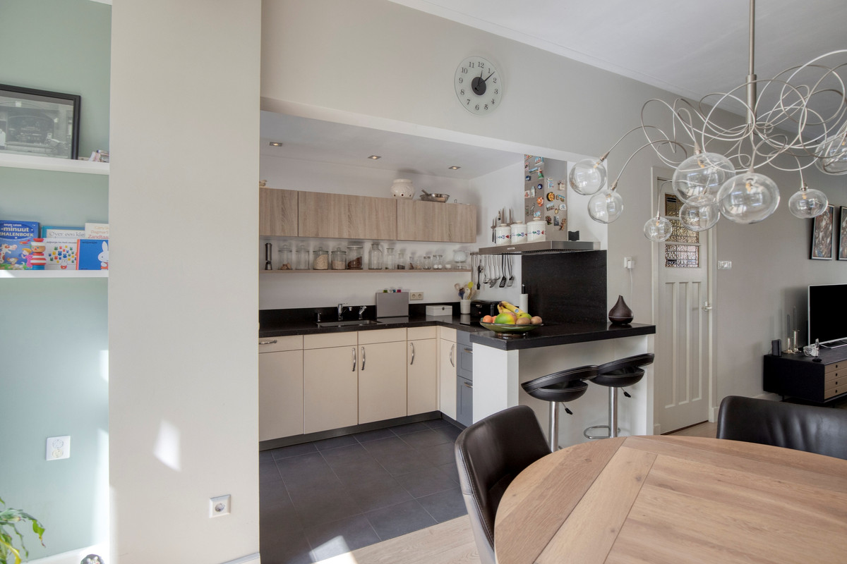 Tussenwoning te koop: Zeemanlaan 19, Leiden