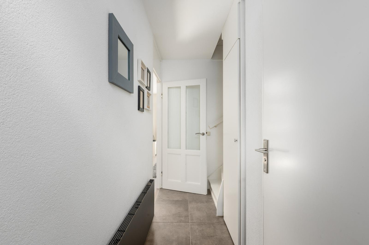 Tussenwoning te koop: A. Vondelingstraat 34, Almere