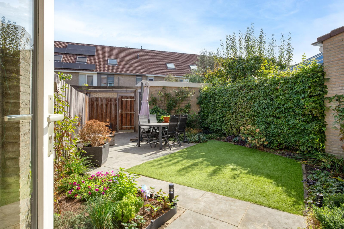 Tussenwoning te koop: Kameraarslag 36, Gouda