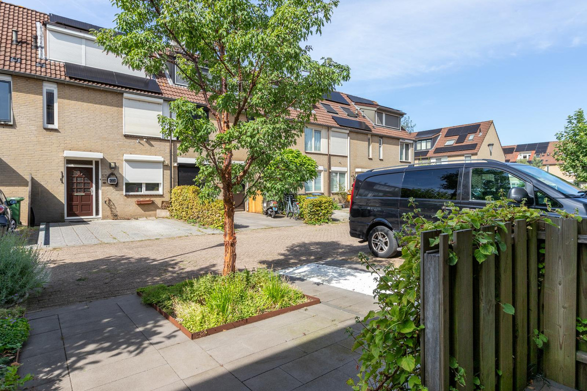 Tussenwoning te koop: Kameraarslag 36, Gouda