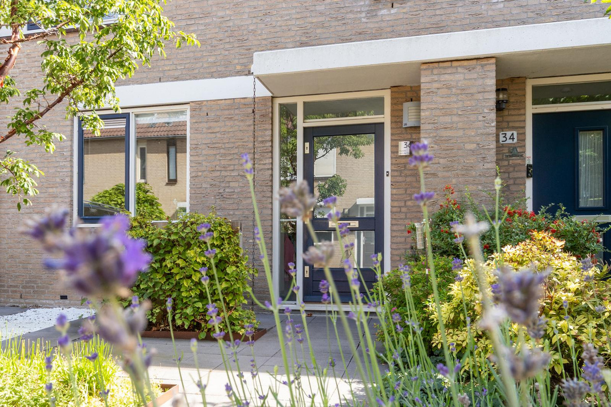 Tussenwoning te koop: Kameraarslag 36, Gouda
