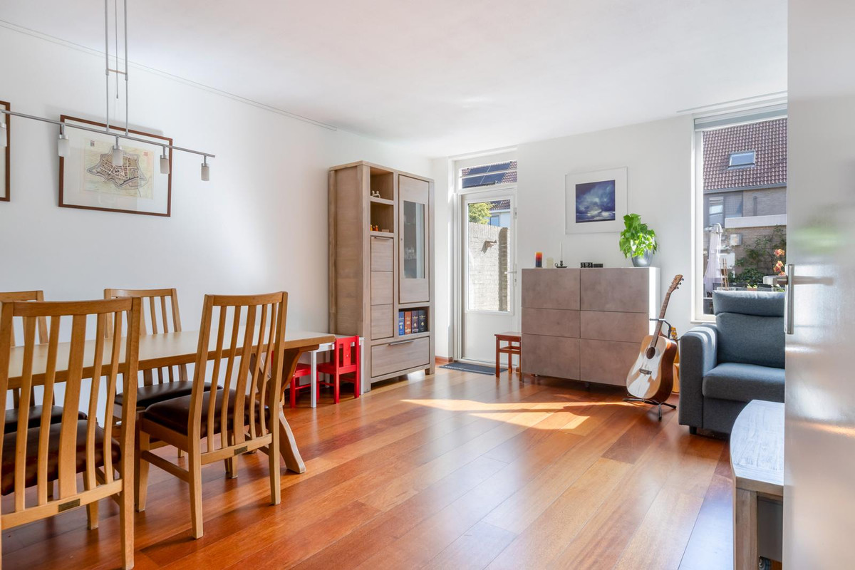 Tussenwoning te koop: Kameraarslag 36, Gouda