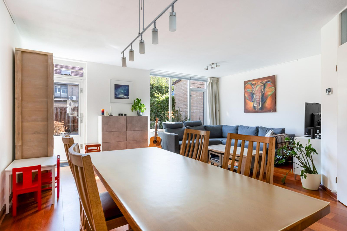 Tussenwoning te koop: Kameraarslag 36, Gouda