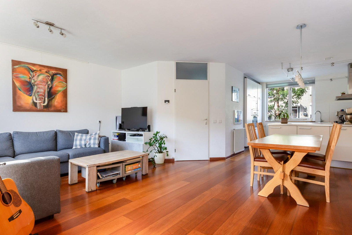 Tussenwoning te koop: Kameraarslag 36, Gouda