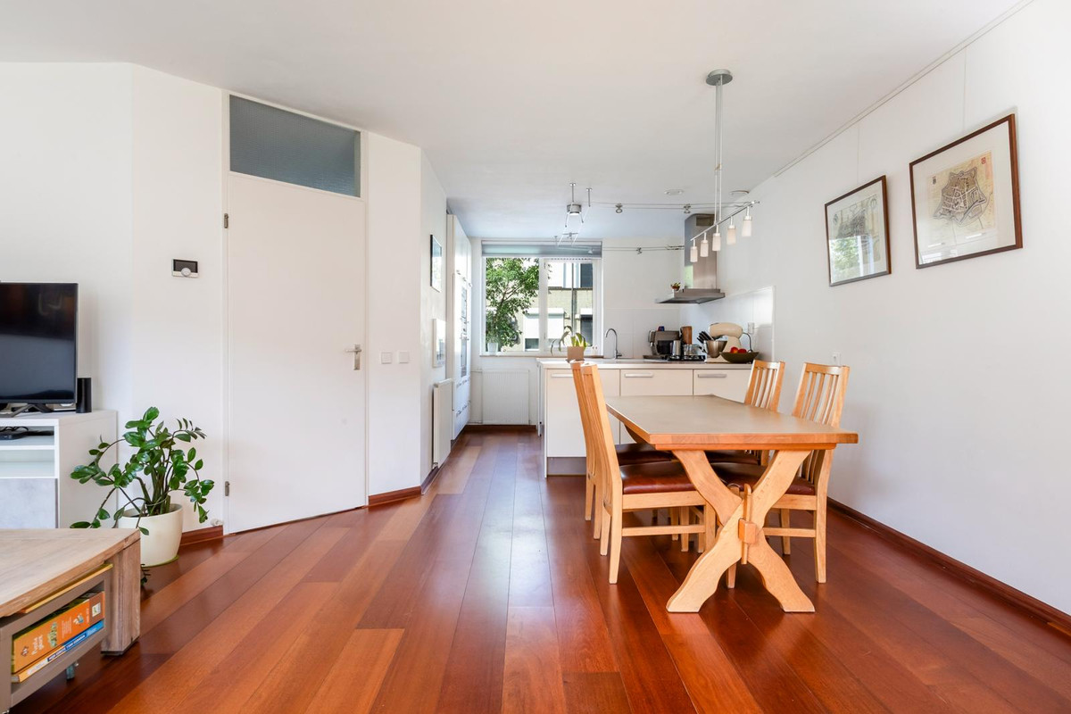 Tussenwoning te koop: Kameraarslag 36, Gouda