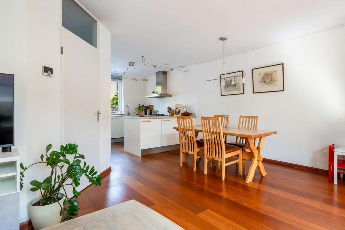 Tussenwoning te koop: Kameraarslag 36, Gouda