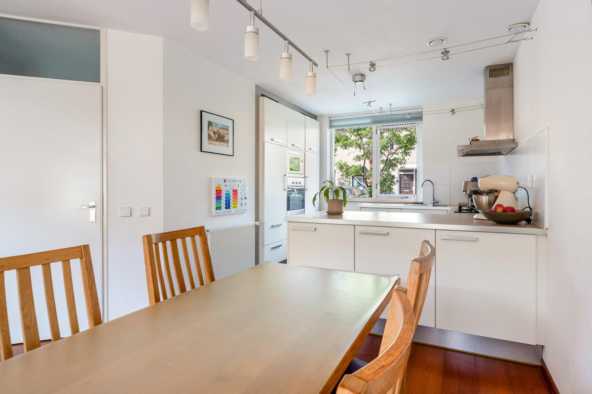 Tussenwoning te koop: Kameraarslag 36, Gouda