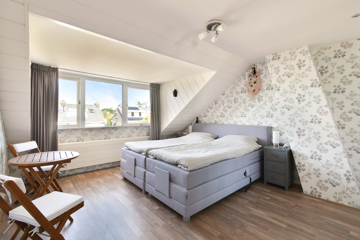 Tussenwoning te koop: Clematislaan 57, Oegstgeest