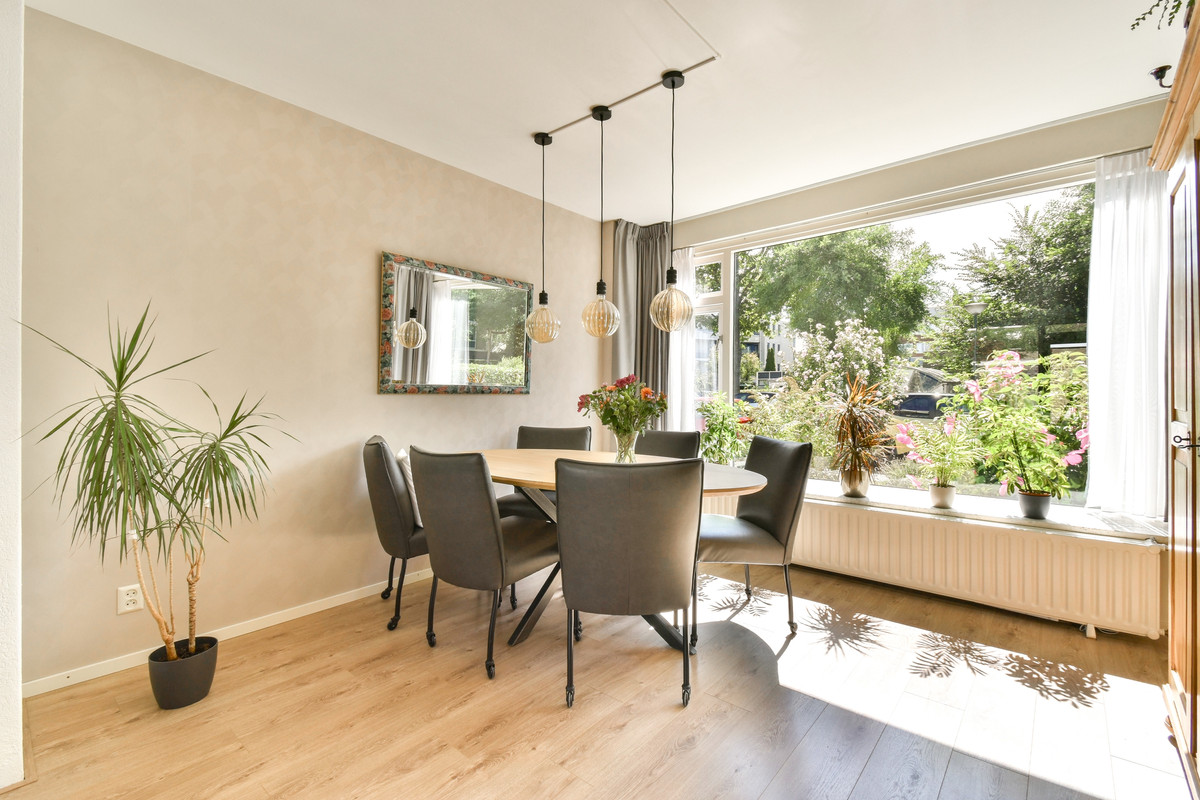 Tussenwoning te koop: Clematislaan 57, Oegstgeest