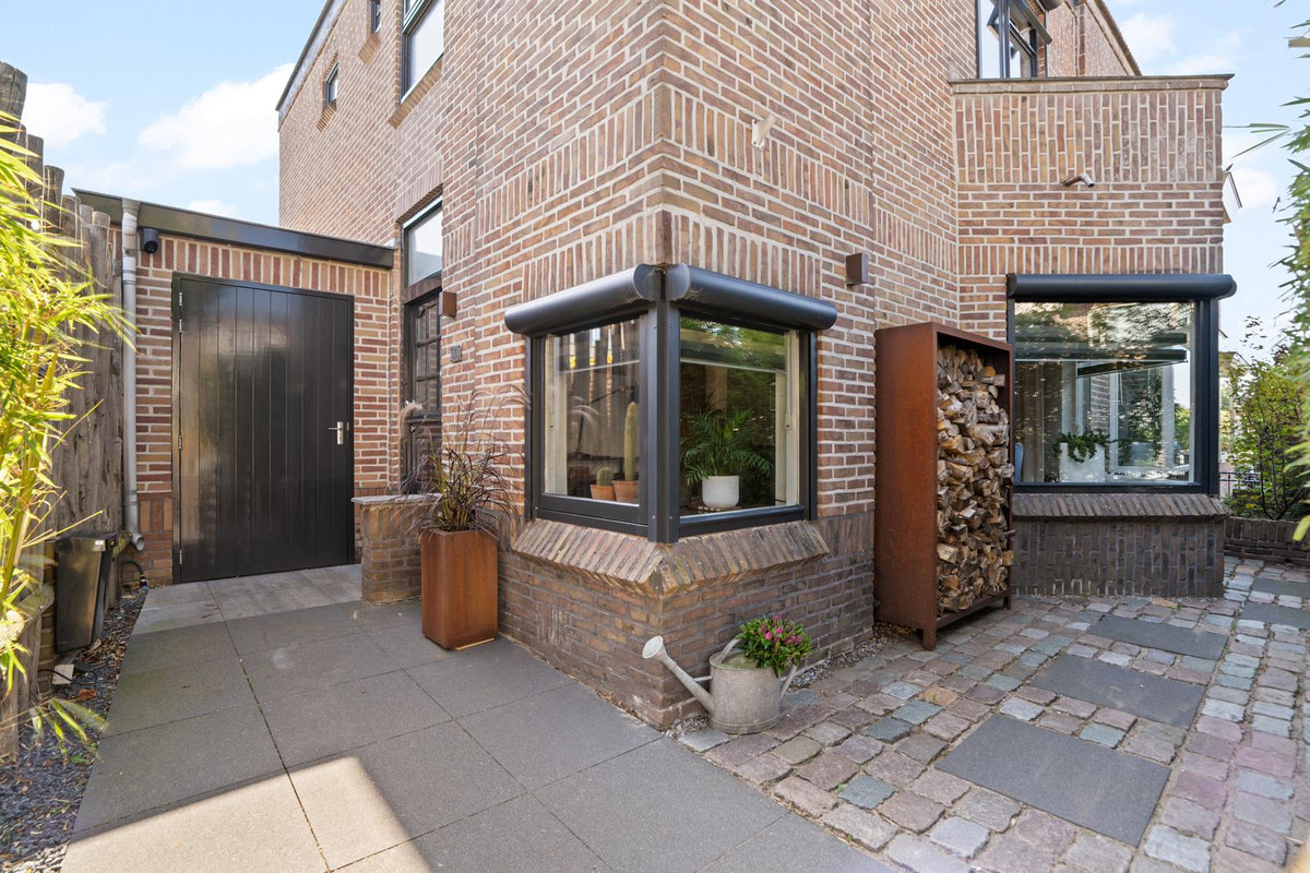 Hoekwoning te koop: Daniël Noteboomstraat 1, Noordwijk