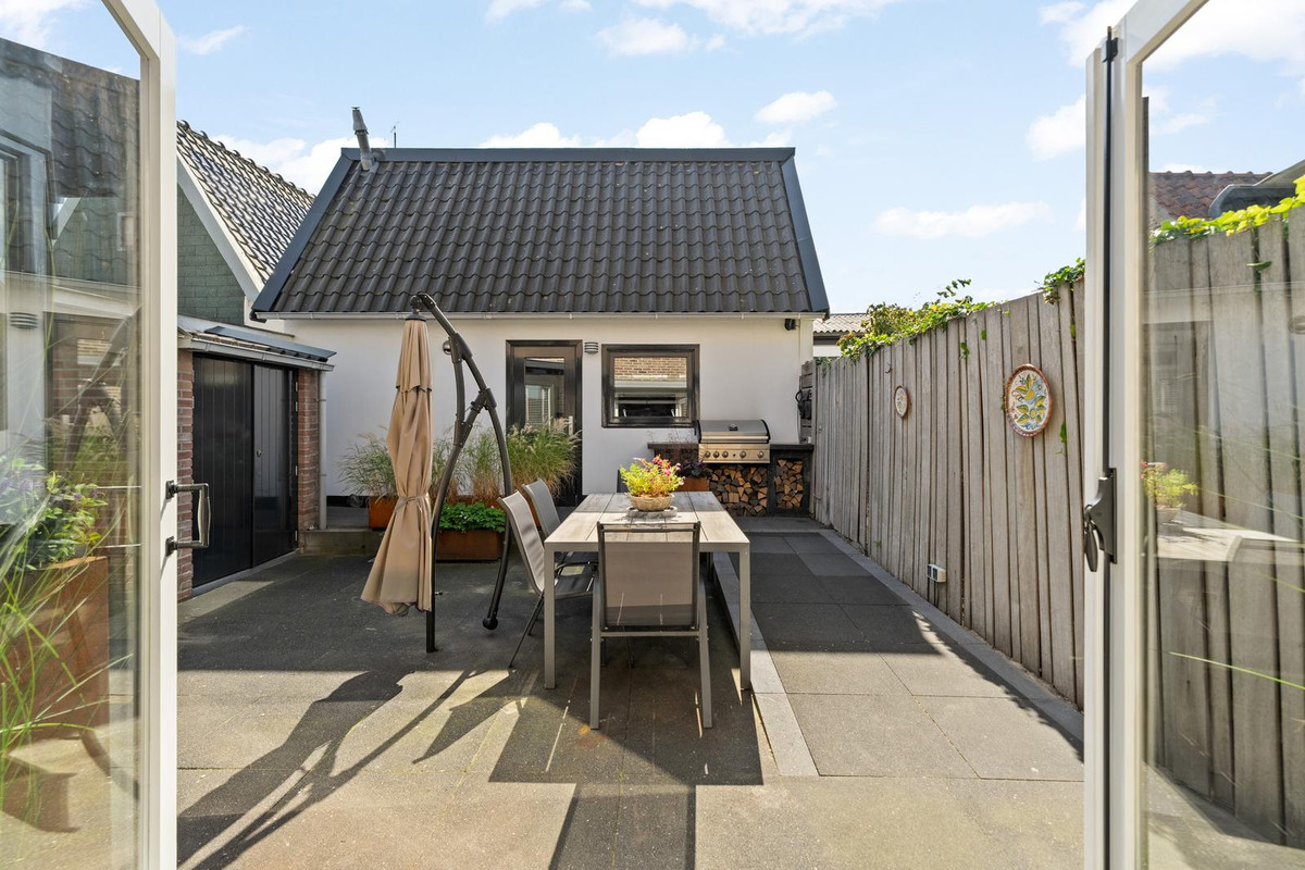 Hoekwoning te koop: Daniël Noteboomstraat 1, Noordwijk