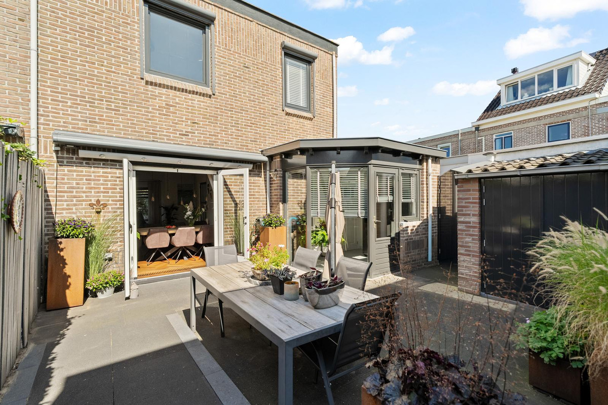 Hoekwoning te koop: Daniël Noteboomstraat 1, Noordwijk