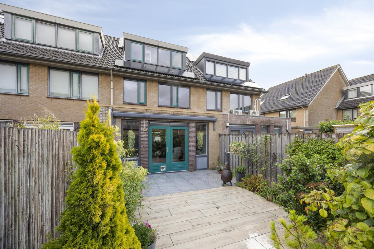 Tussenwoning te koop: Ruivenstraat 21, Zoetermeer