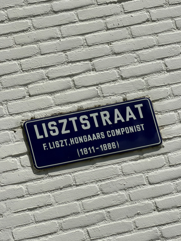 Tussenwoning te koop: Lisztstraat 6, Geleen