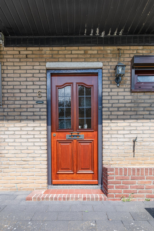 Tussenwoning te koop: Lisztstraat 6, Geleen