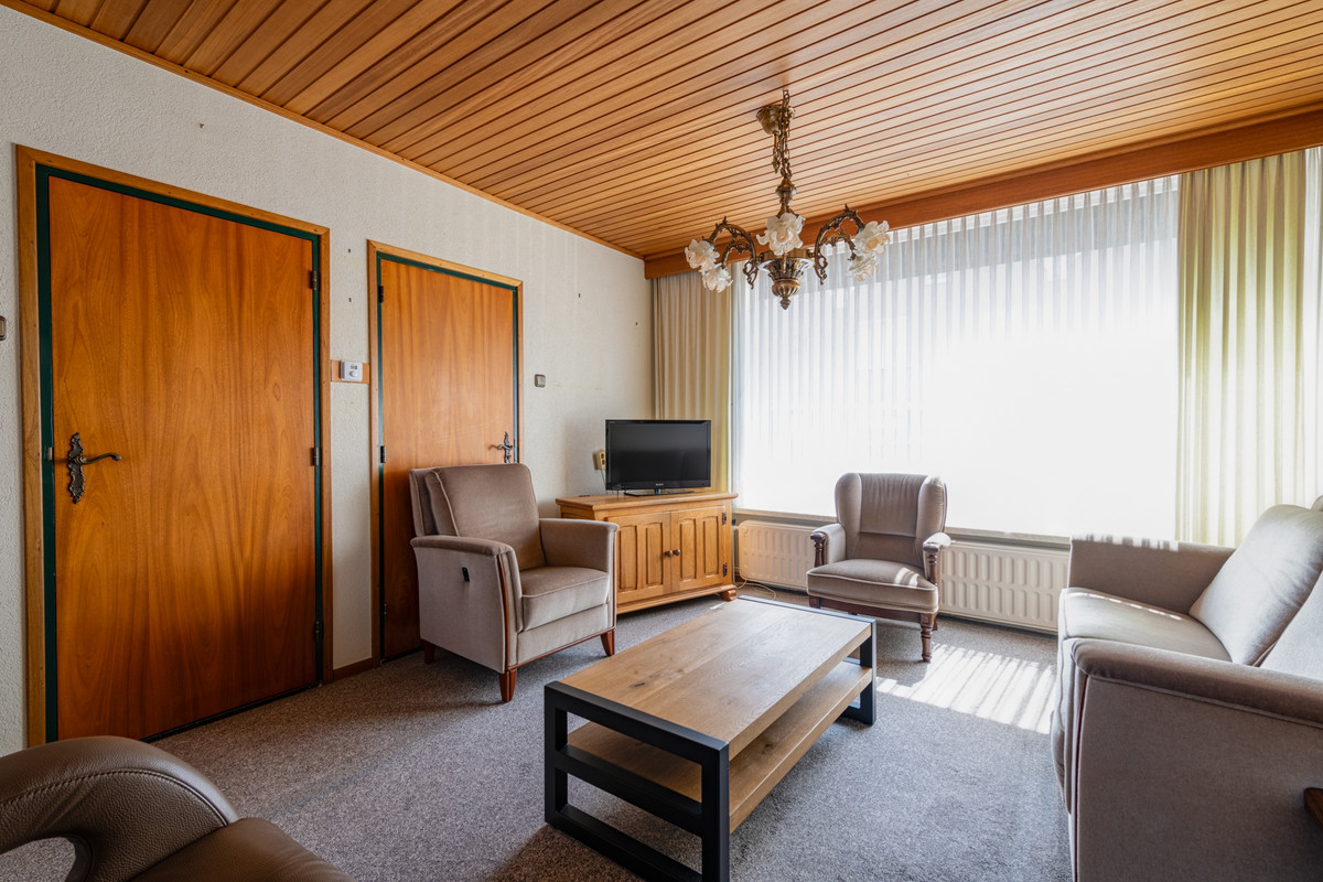 Tussenwoning te koop: Lisztstraat 6, Geleen