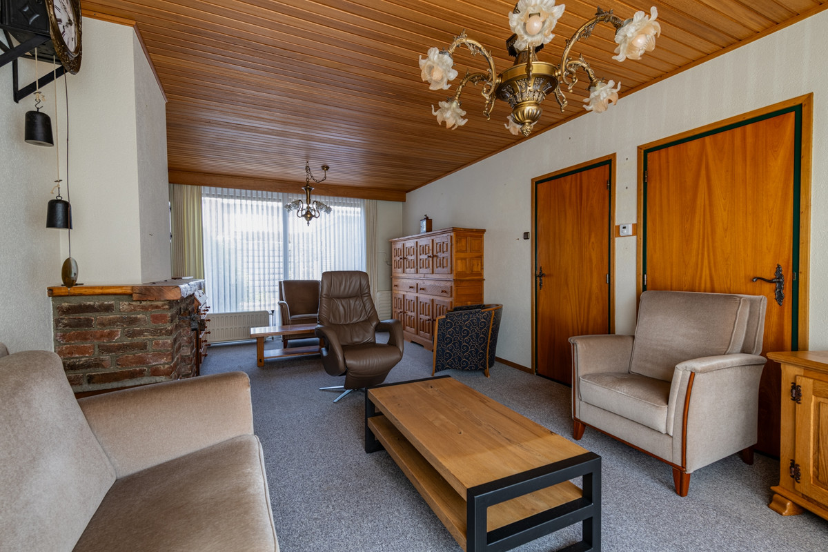 Tussenwoning te koop: Lisztstraat 6, Geleen