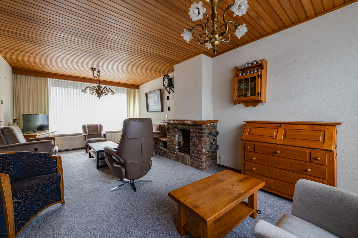 Tussenwoning te koop: Lisztstraat 6, Geleen