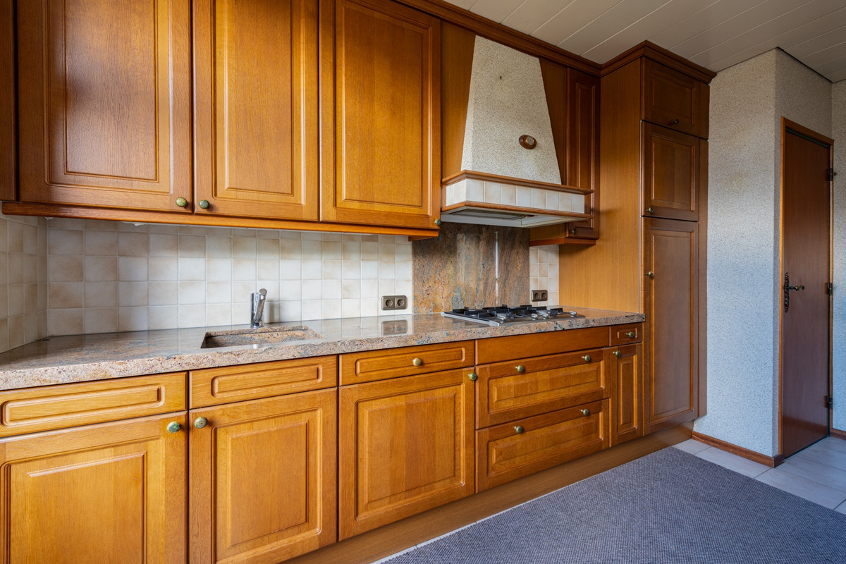 Tussenwoning te koop: Lisztstraat 6, Geleen
