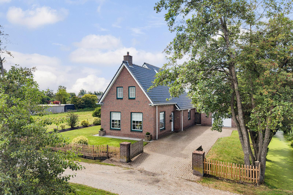 Vrijstaande woning te koop: Ds. Feitsmawei 48, Broeksterwâld