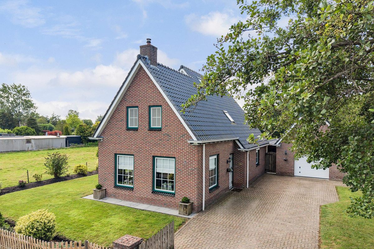 Vrijstaande woning te koop: Ds. Feitsmawei 48, Broeksterwâld