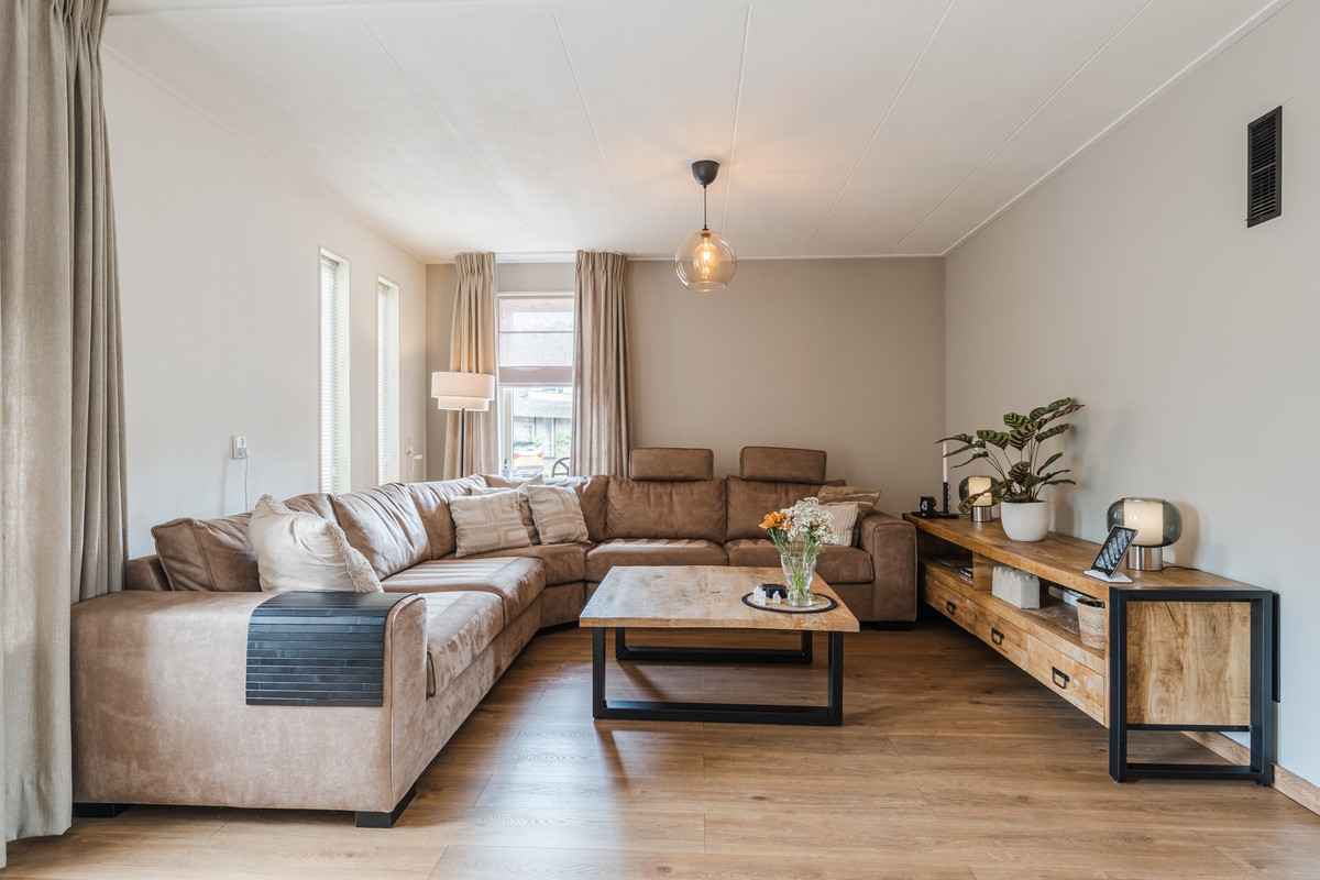 Vrijstaande woning te koop: Waterkant 7, Oude Pekela