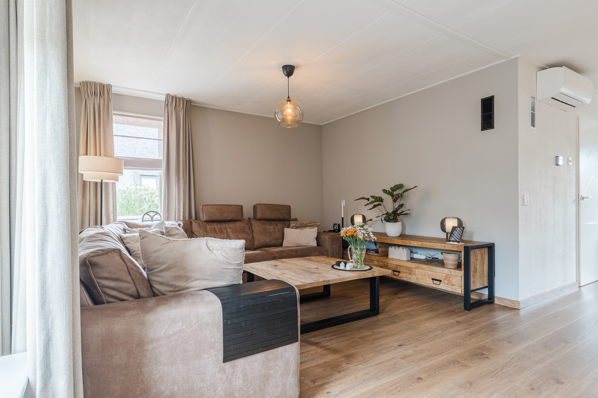 Vrijstaande woning te koop: Waterkant 7, Oude Pekela