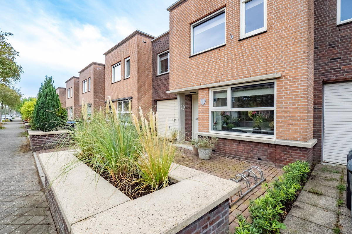Tussenwoning te koop: Bikkerspolder 24, De Meern