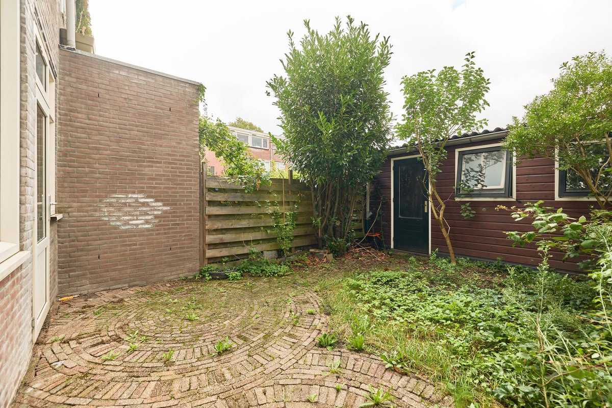 Hoekwoning te koop: burgemeester smitsstraat 2, Utrecht