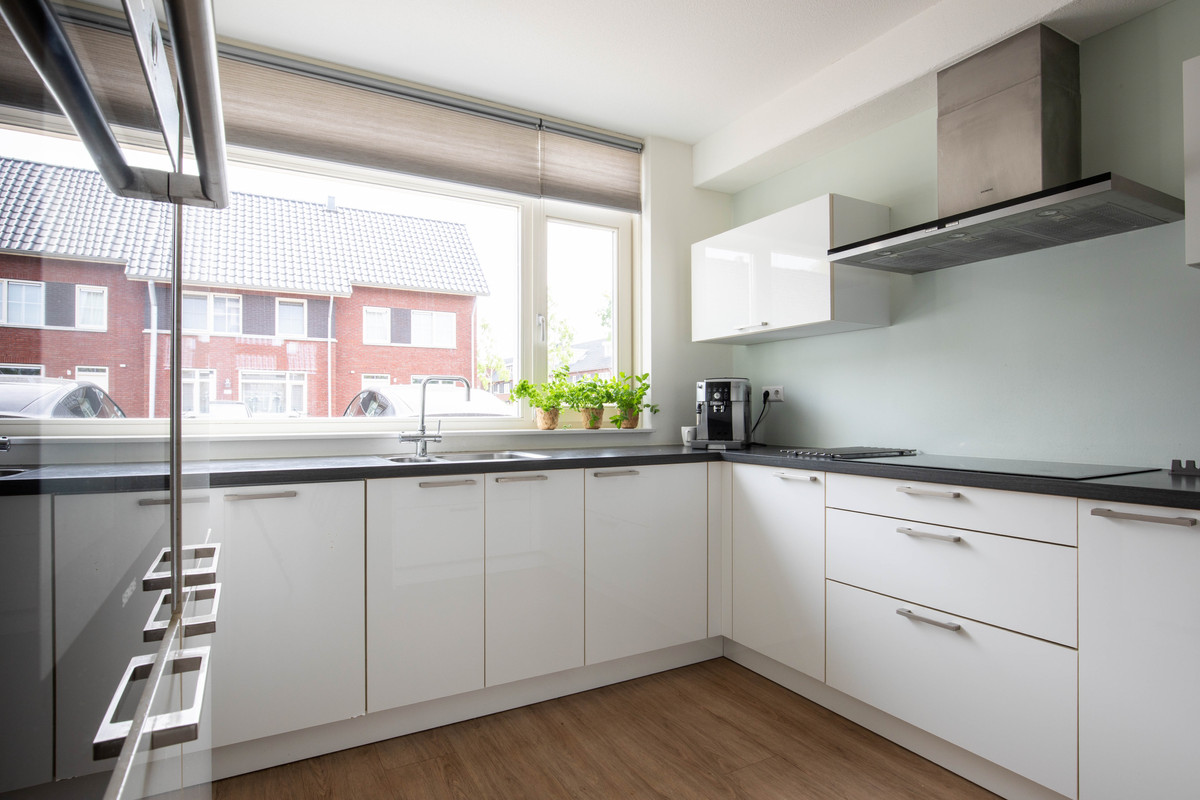 Tussenwoning te koop: Heemstede 240, Amstelveen