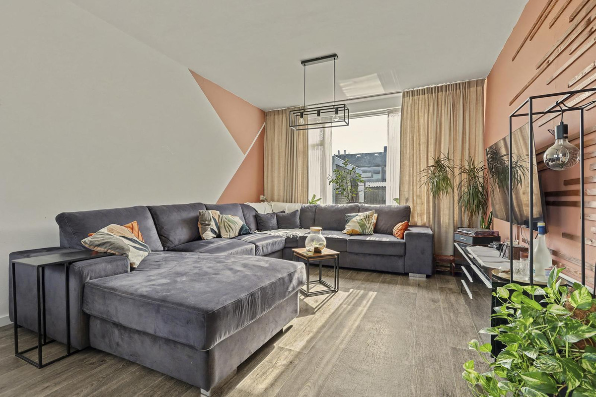 Twee-onder-één-kap te koop: Nieukerckestraat 4, Krabbendijke