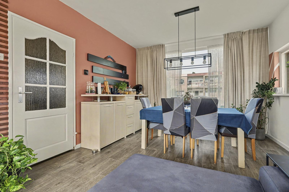 Twee-onder-één-kap te koop: Nieukerckestraat 4, Krabbendijke
